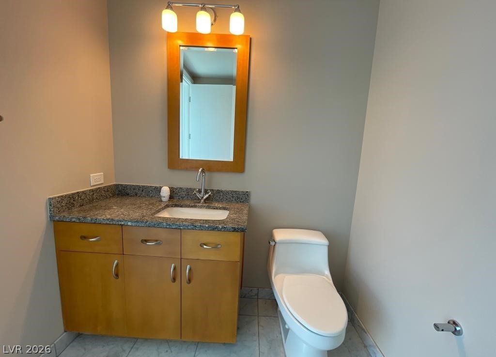 4525 Dean Martin Drive 2704