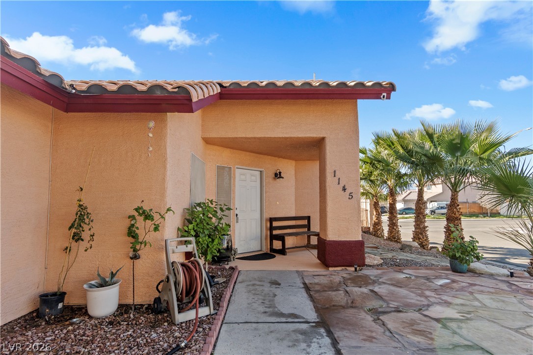 1145 Red Iron Way