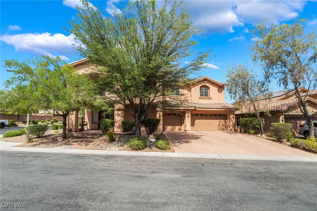 8070 Pavarotti Avenue