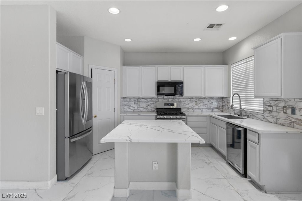 North Las Vegas, Nevada 89081, United States, 4 Bedrooms Bedrooms, ,3 BathroomsBathrooms,Residential,Active,213073