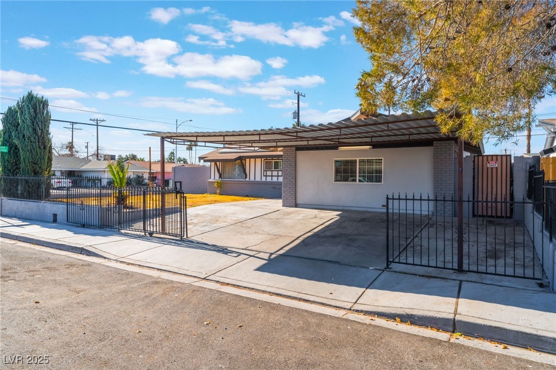 Properties 3 35 Jade Circle