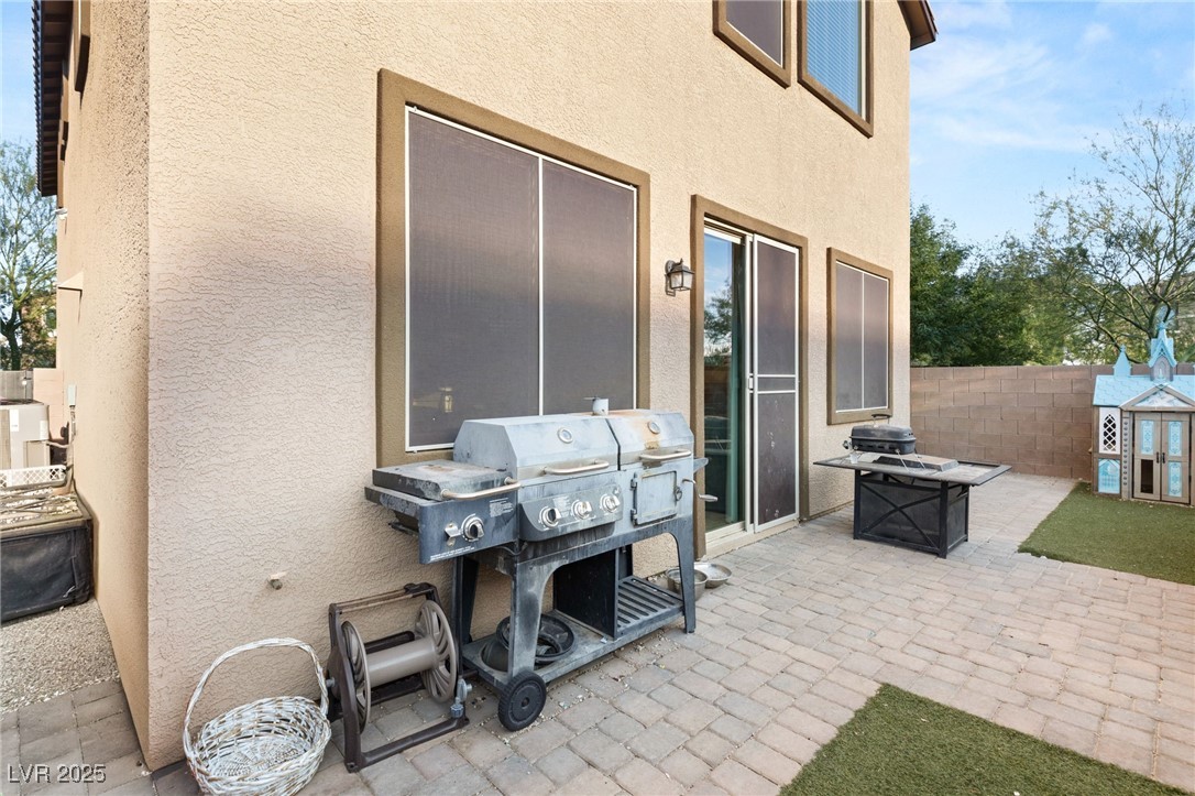 Las Vegas, Nevada 89149, United States, 4 Bedrooms Bedrooms, ,3 BathroomsBathrooms,Residential,Active,14435