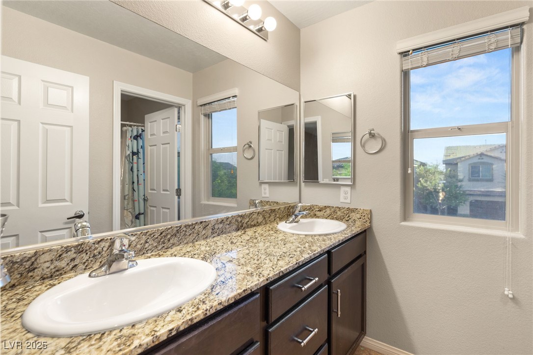 Las Vegas, Nevada 89149, United States, 4 Bedrooms Bedrooms, ,3 BathroomsBathrooms,Residential,Active,14435