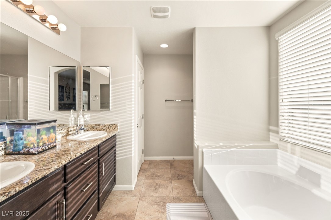 Las Vegas, Nevada 89149, United States, 4 Bedrooms Bedrooms, ,3 BathroomsBathrooms,Residential,Active,14435