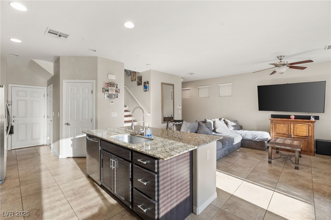 Las Vegas, Nevada 89149, United States, 4 Bedrooms Bedrooms, ,3 BathroomsBathrooms,Residential,Active,14435