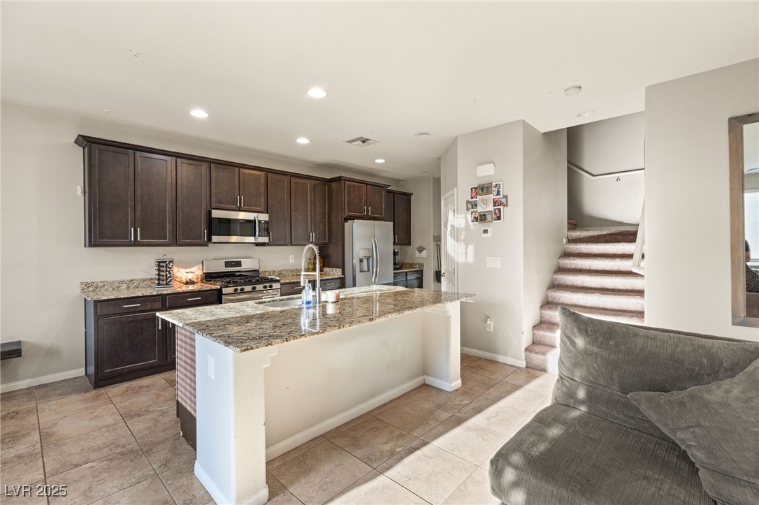 Las Vegas, Nevada 89149, United States, 4 Bedrooms Bedrooms, ,3 BathroomsBathrooms,Residential,Active,14435