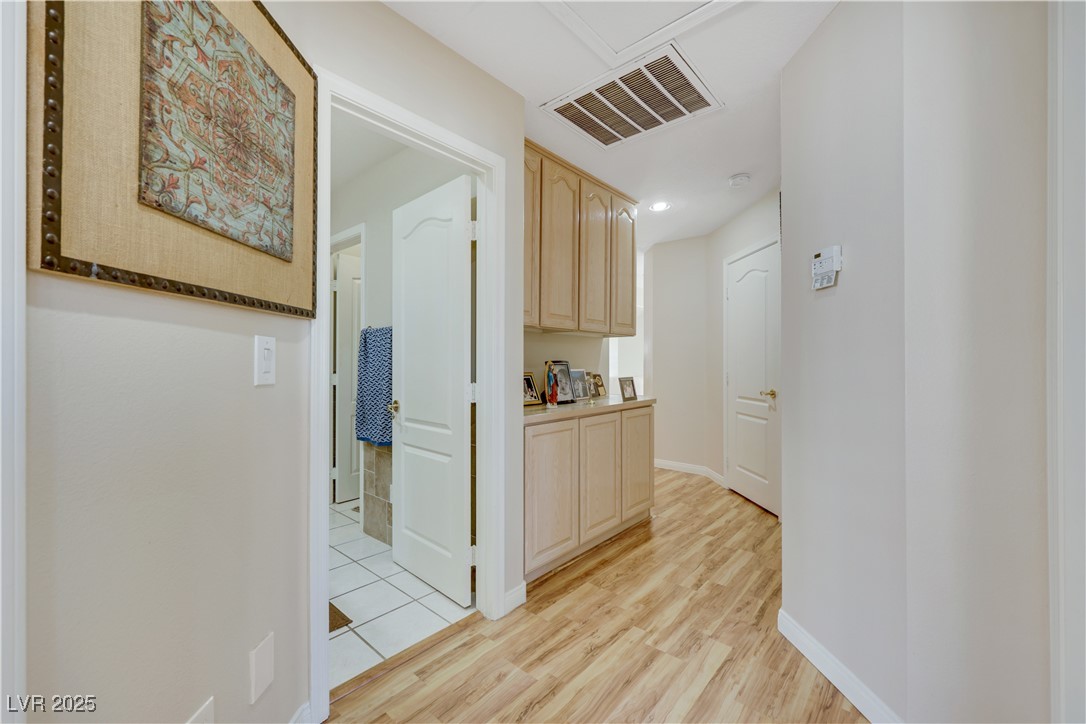 Las Vegas, Nevada 89128, United States, 4 Bedrooms Bedrooms, ,3 BathroomsBathrooms,Residential,Active,124161