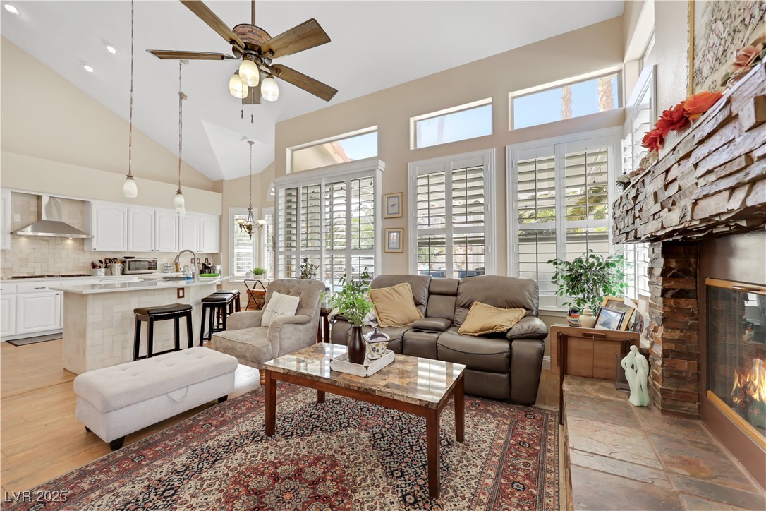 Las Vegas, Nevada 89128, United States, 4 Bedrooms Bedrooms, ,3 BathroomsBathrooms,Residential,Active,124161