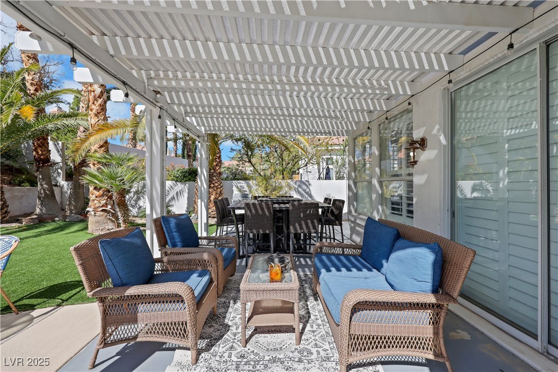 Las Vegas, Nevada 89128, United States, 4 Bedrooms Bedrooms, ,3 BathroomsBathrooms,Residential,Active,124161