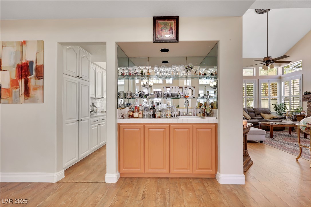 Las Vegas, Nevada 89128, United States, 4 Bedrooms Bedrooms, ,3 BathroomsBathrooms,Residential,Active,124161