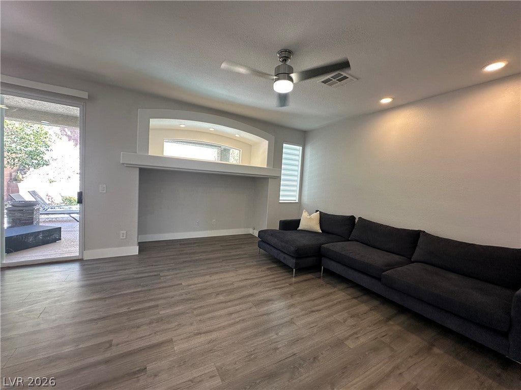 11106 Evvie Lane