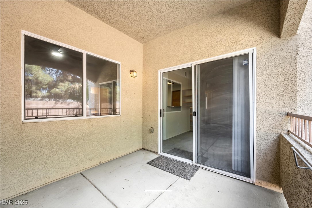 Las Vegas, Nevada 89120, United States, 2 Bedrooms Bedrooms, ,2 BathroomsBathrooms,Residential,Pending,84425