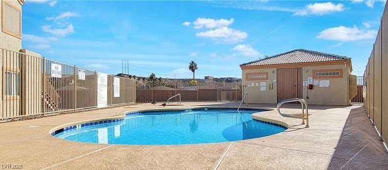 Las Vegas, Nevada 89120, United States, 2 Bedrooms Bedrooms, ,2 BathroomsBathrooms,Residential,Pending,84425