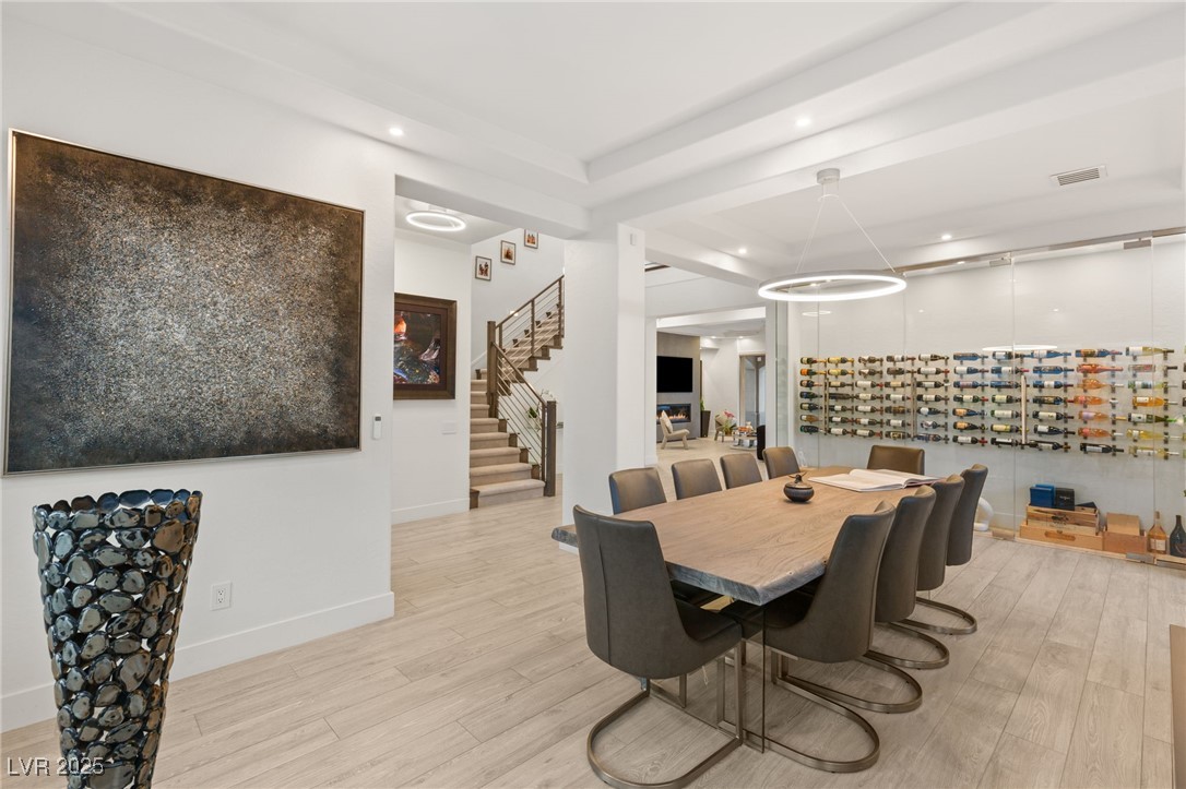 2240 Boutique Avenue
