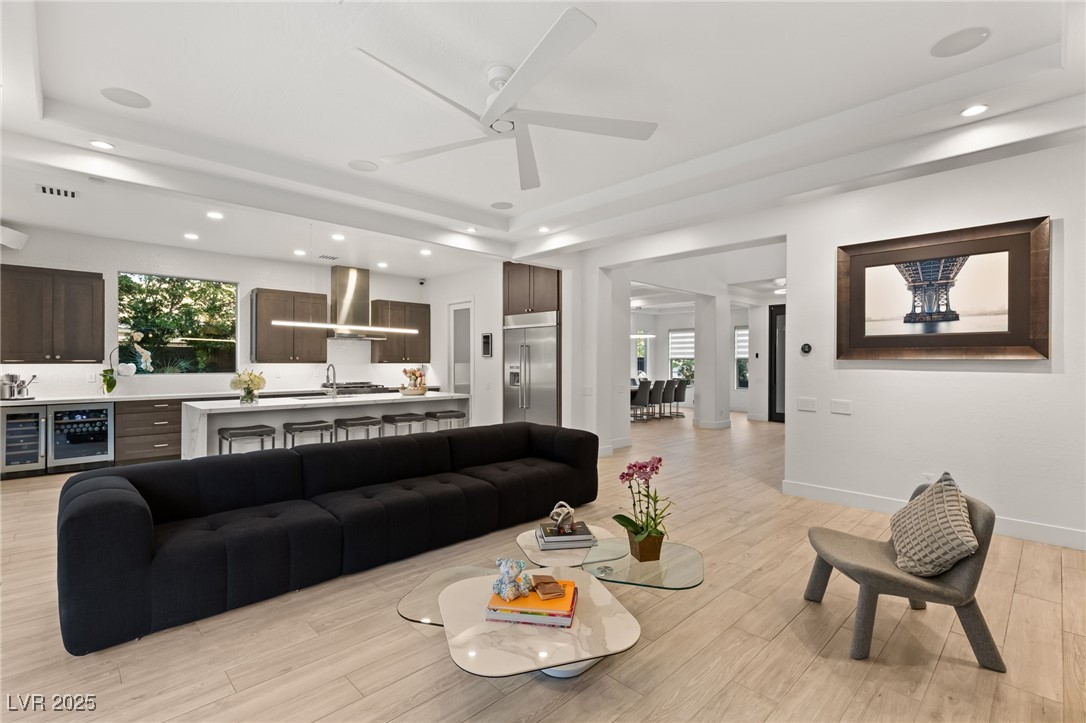 2240 Boutique Avenue