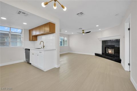 5841 Medallion Drive 102 Las Vegas NV 89122