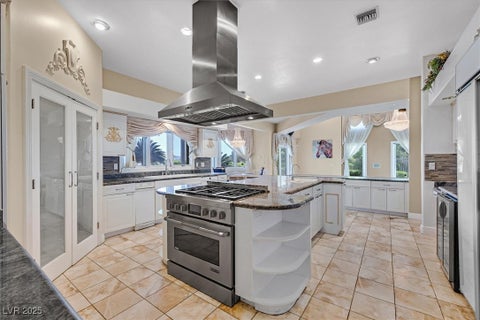 Tiny photo for 3372 Westwind Road, Las Vegas, NV 89146 (MLS # 2720427)
