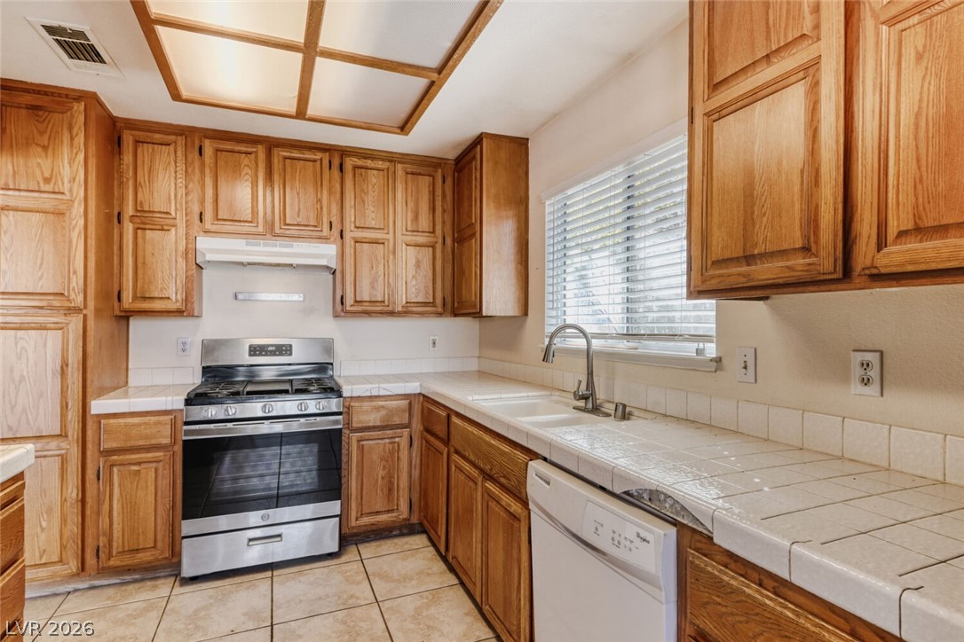 1832 Escondido Terrace