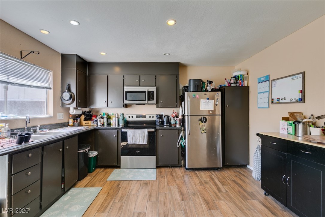 2454 Paradise Village Way, Las Vegas, Nevada image 4