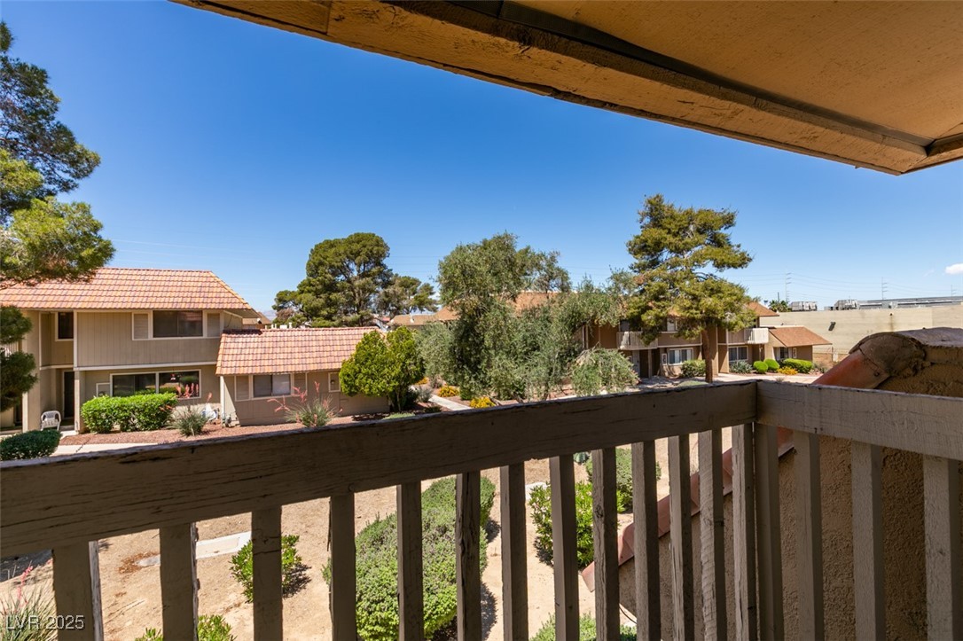 2454 Paradise Village Way, Las Vegas, Nevada image 3