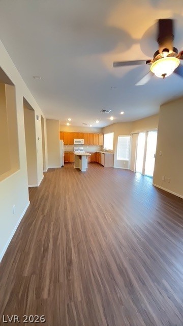 9132 WEEPING HOLLOW Avenue