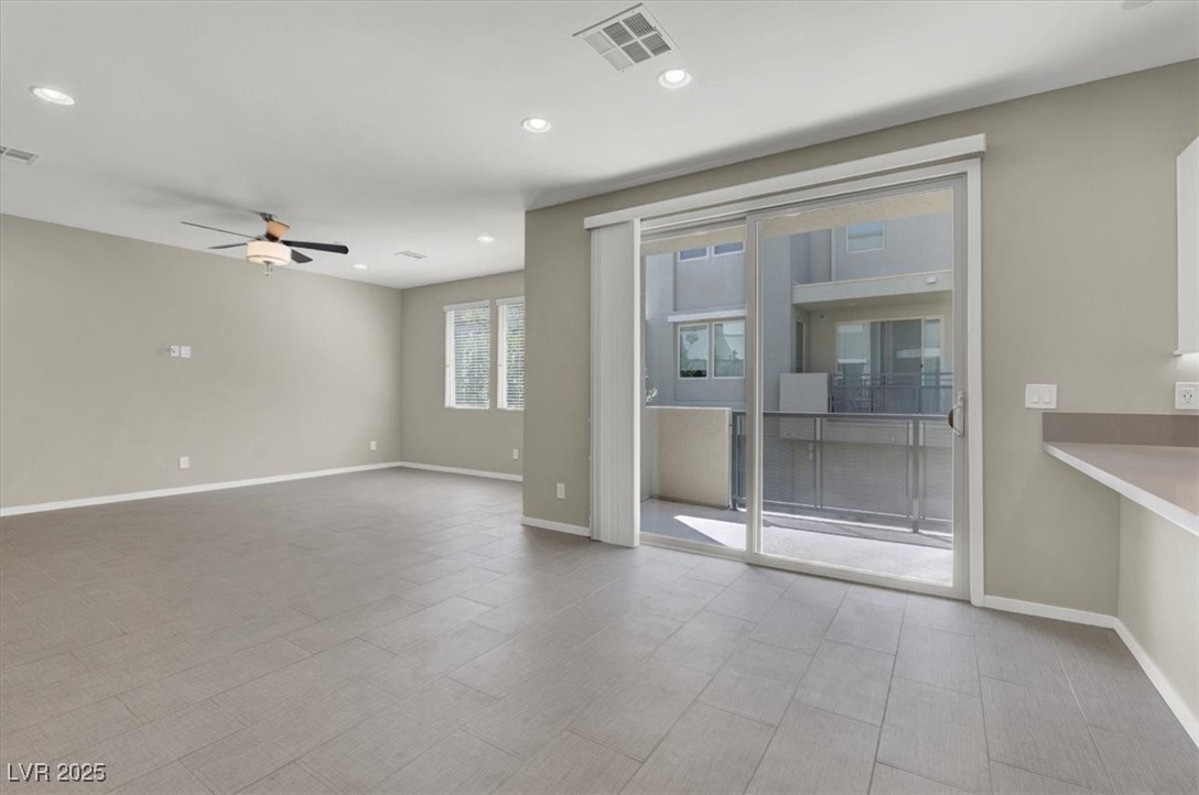 Las Vegas, Nevada 89135, United States, 2 Bedrooms Bedrooms, ,3 BathroomsBathrooms,Residential,Pending,205543