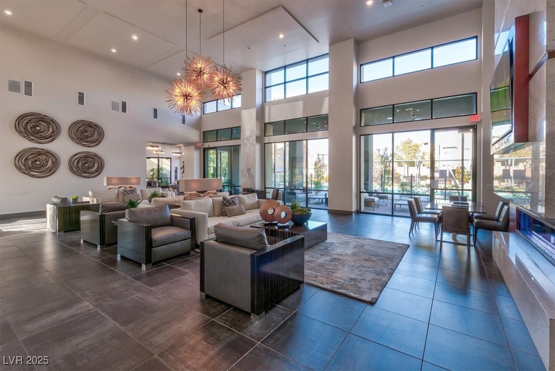 Las Vegas, Nevada 89135, United States, 2 Bedrooms Bedrooms, ,3 BathroomsBathrooms,Residential,Pending,205543