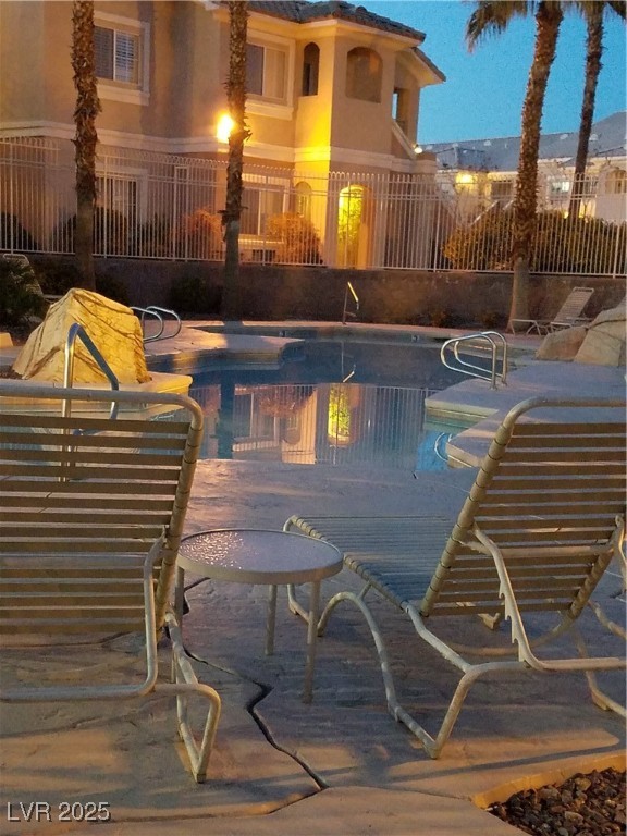 10525 Autumn Pine Avenue 205