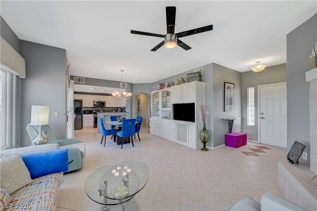 10800 Amber Ridge Drive 203