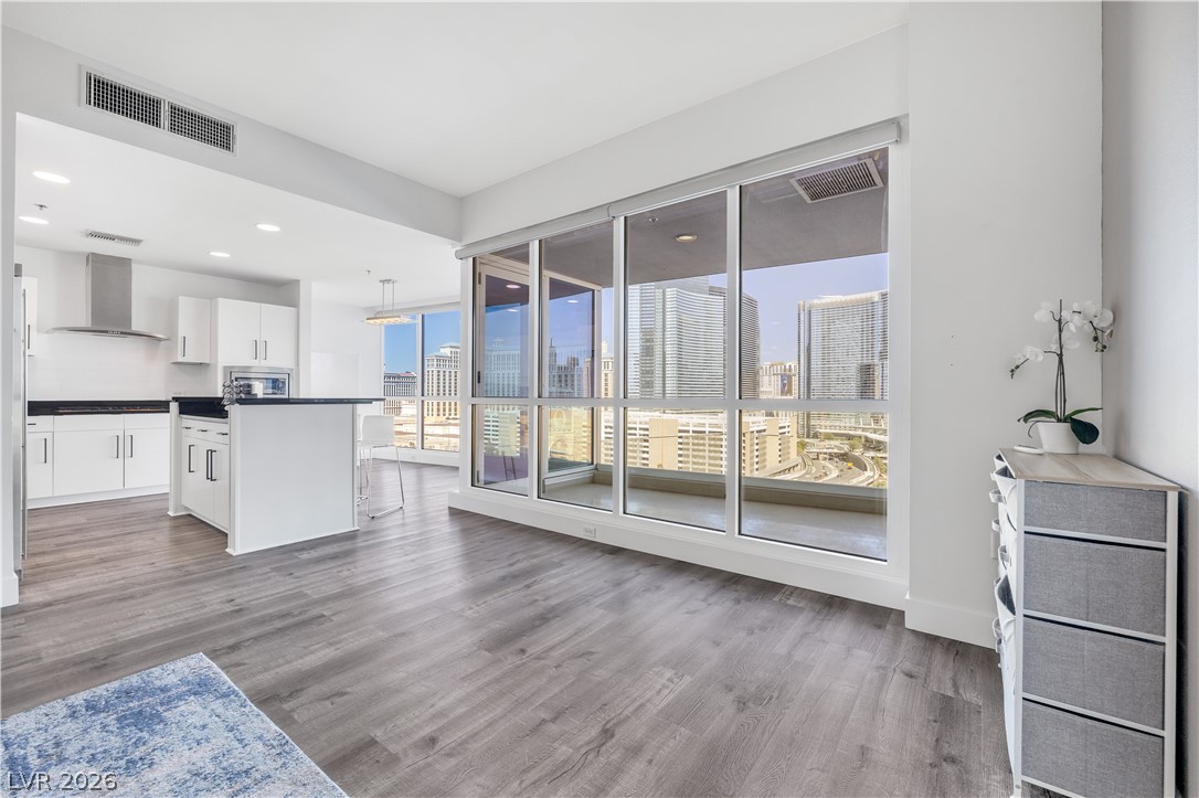 4525 Dean Martin Drive 1407