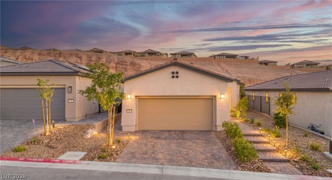 Homes For Sale - 72 Crimson Cactus Avenue<br/> Clark County, Henderson, NV 89011