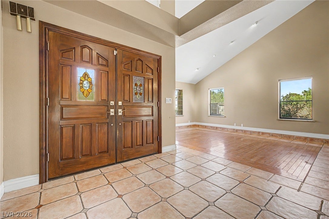 6815 Trinity Court