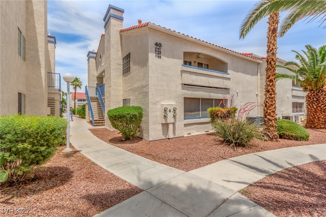 2725 S Nellis Boulevard 2168