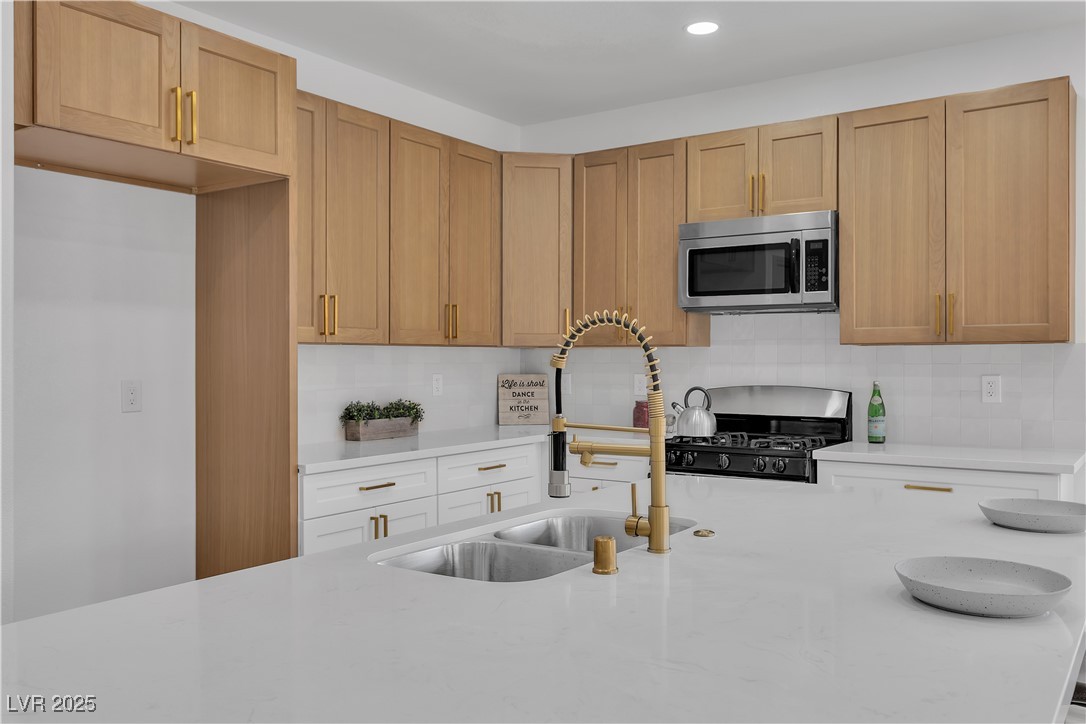 1054 Silver Star Street, Henderson, Nevada image 20