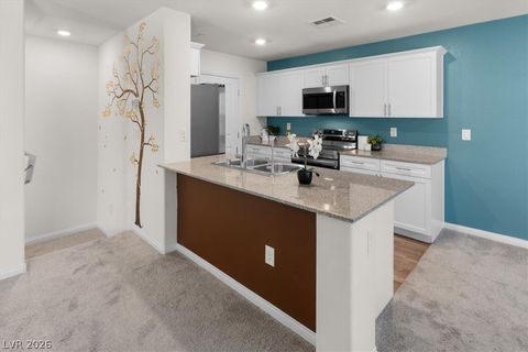 Townhouse For Sale - 6940 Skyline Blue Street<br/> North Las Vegas, NV 89086