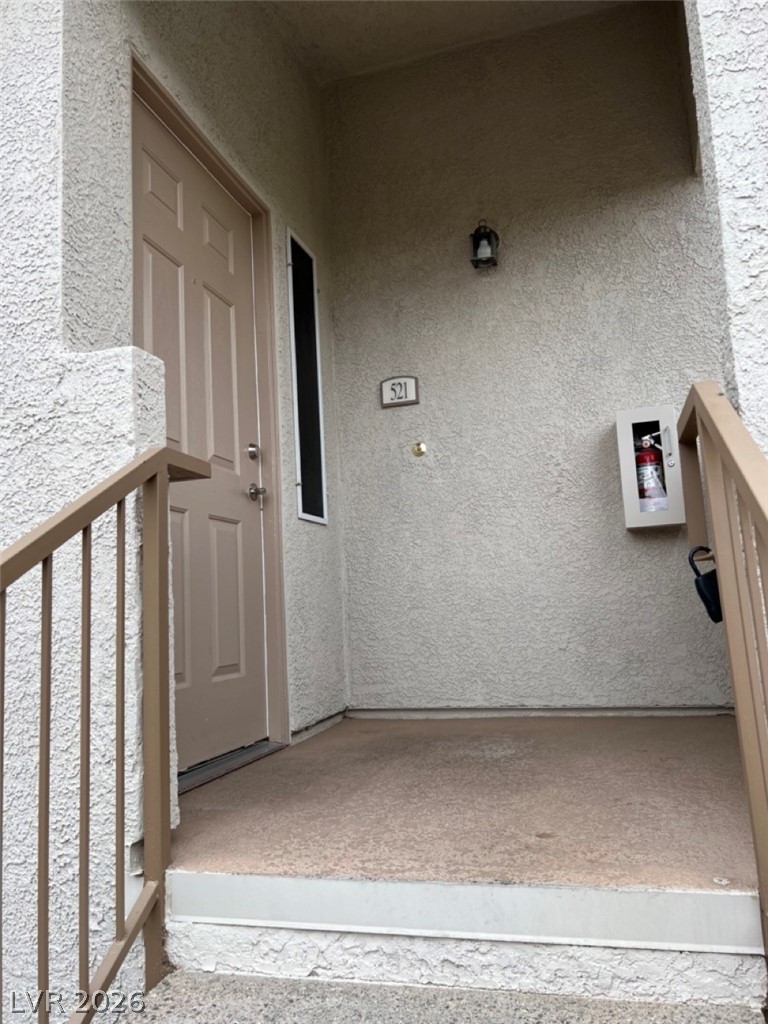 2305 W Horizon Ridge Parkway 521