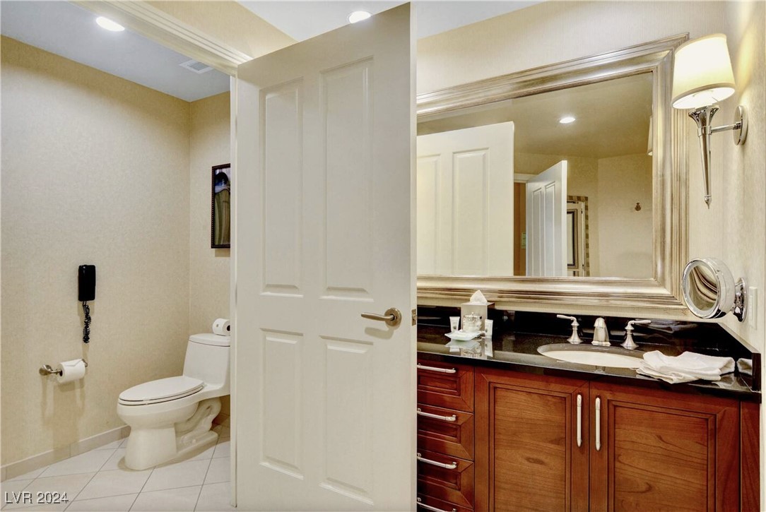 Las Vegas, Nevada 89109, United States, 1 Bedroom Bedrooms, ,1 BathroomBathrooms,Residential,Pending,24784