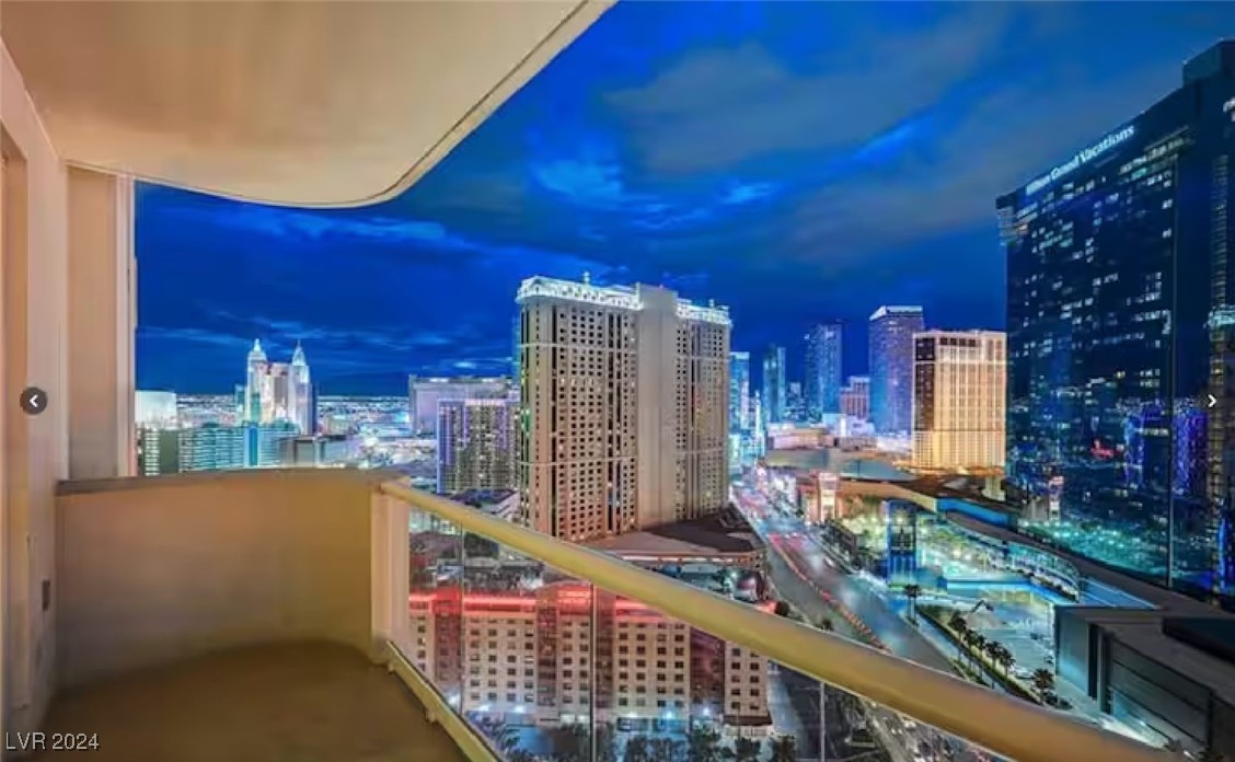 Las Vegas, Nevada 89109, United States, 1 Bedroom Bedrooms, ,1 BathroomBathrooms,Residential,Pending,24784