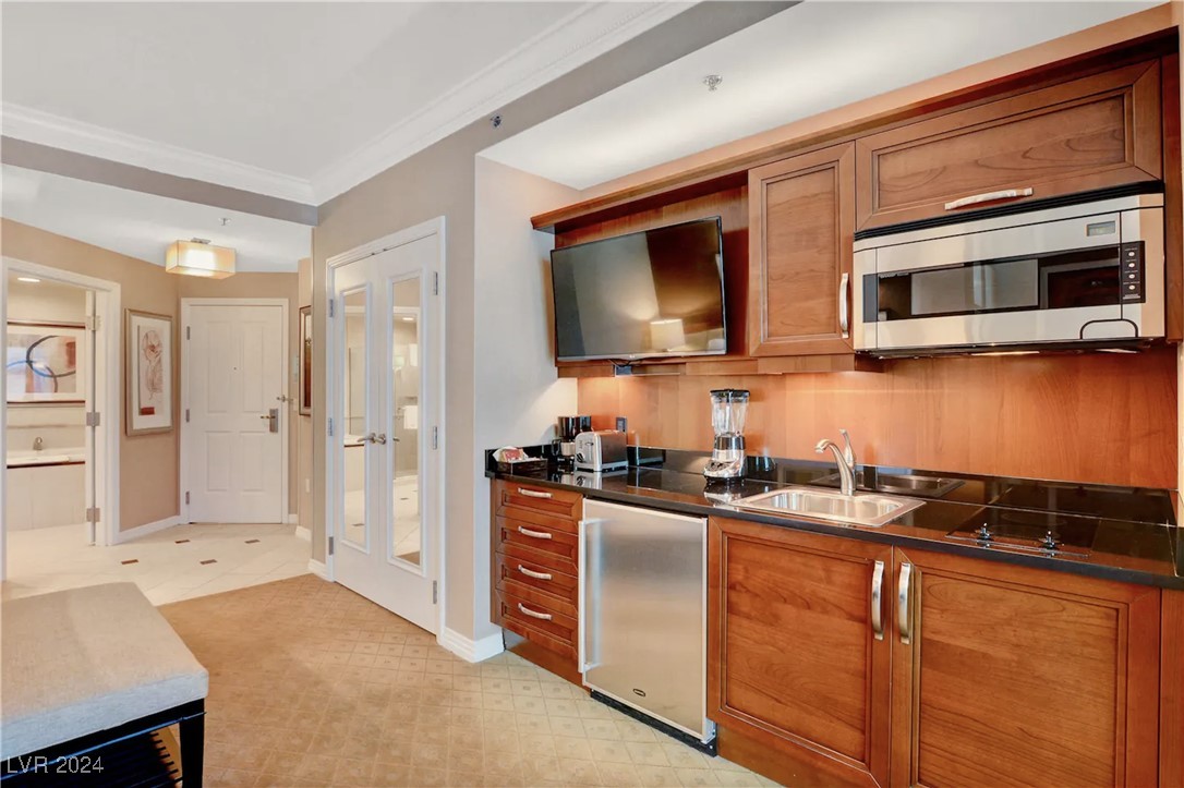 Las Vegas, Nevada 89109, United States, 1 Bedroom Bedrooms, ,1 BathroomBathrooms,Residential,Pending,24784