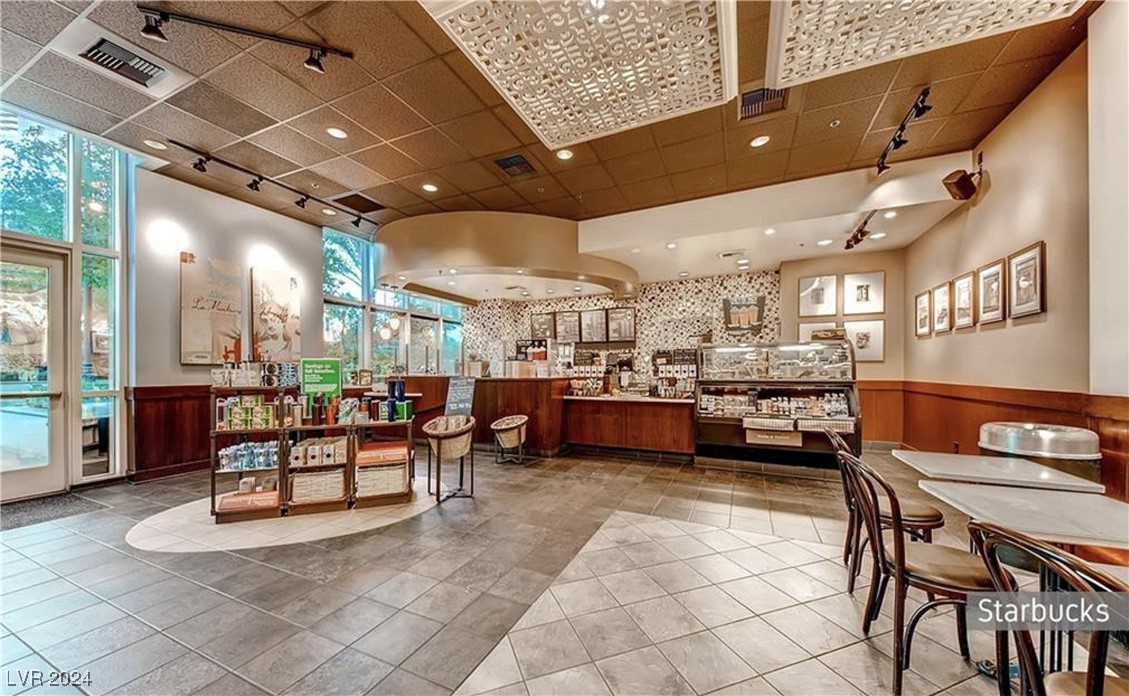 Las Vegas, Nevada 89109, United States, 1 Bedroom Bedrooms, ,1 BathroomBathrooms,Residential,Pending,24784