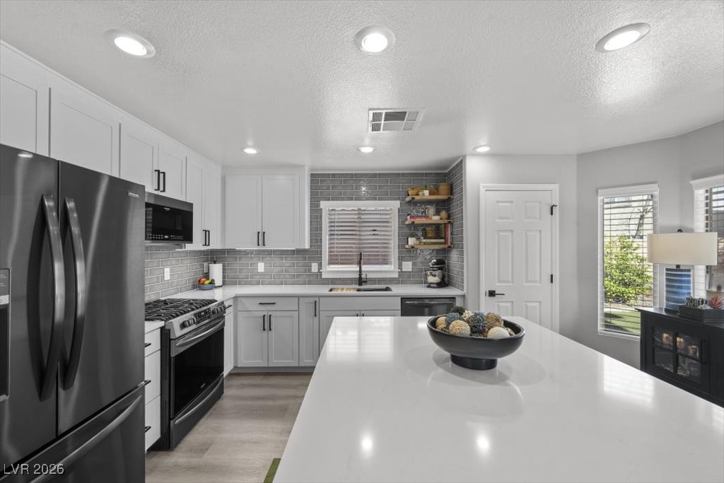 542 Poplar Leaf Street