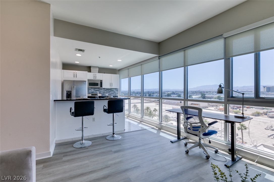 4525 Dean Martin Drive 810