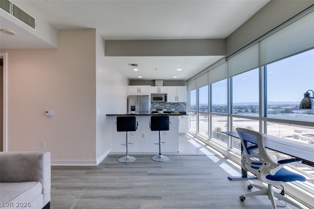4525 Dean Martin Drive 810