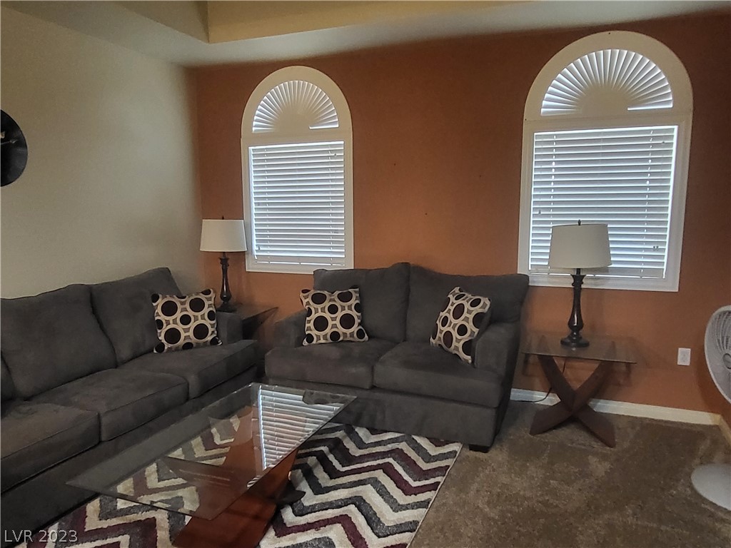 Photo 6 of 17 of listing fab8b261-5889-44d0-acca-48f1d2646413 condo