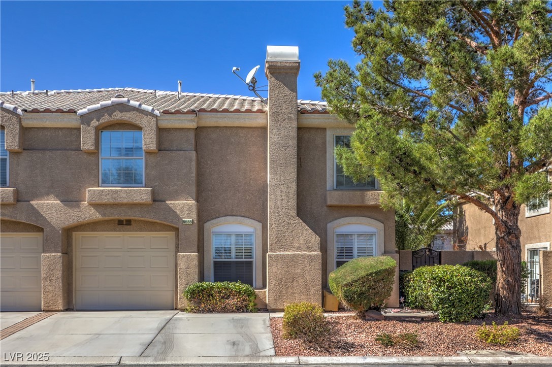 9655 Idle Spurs Drive, Las Vegas, Nevada image 1