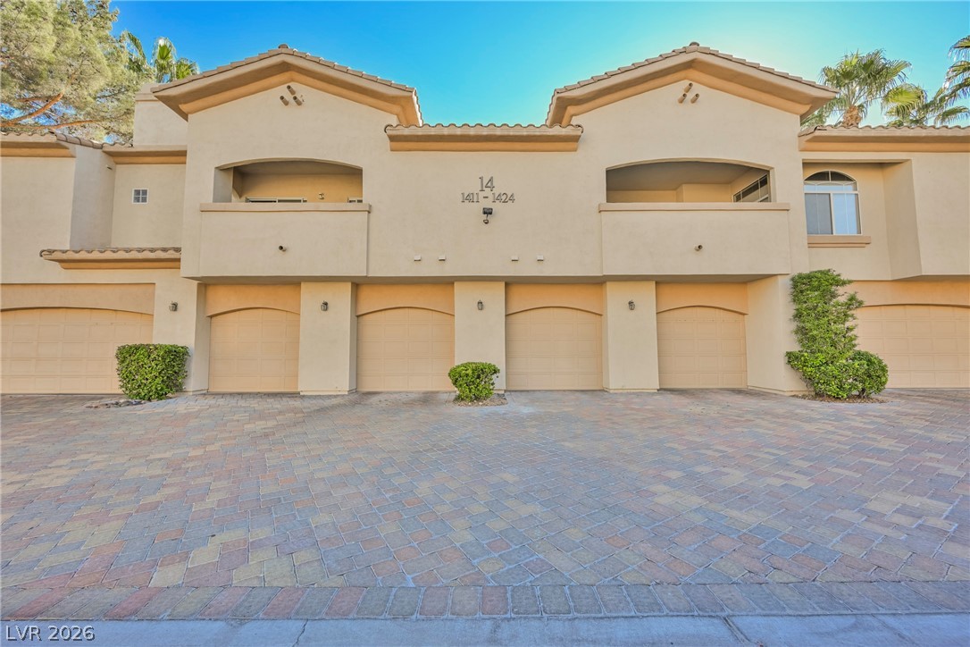 2050 W Warm Springs Road 1421