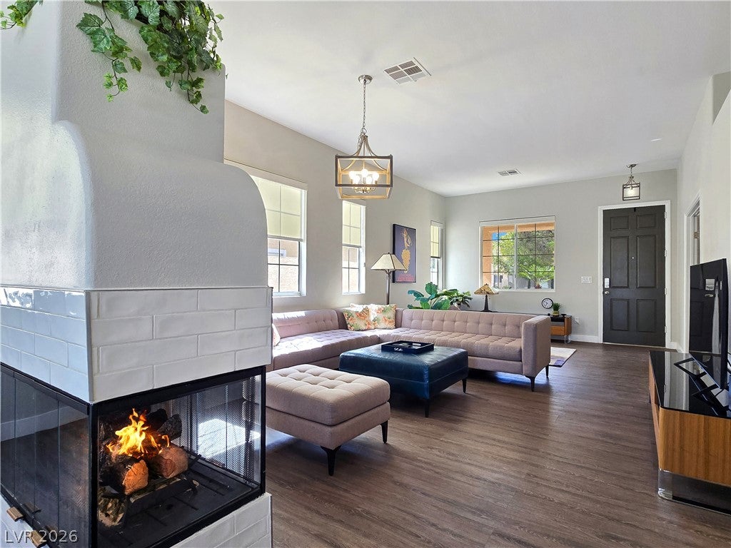 10104 Pinnacle View Place