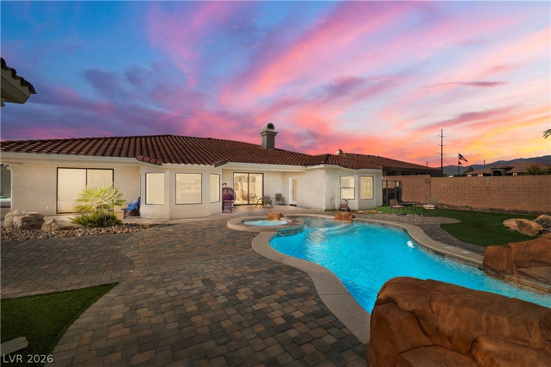 2181 E Winery Road
