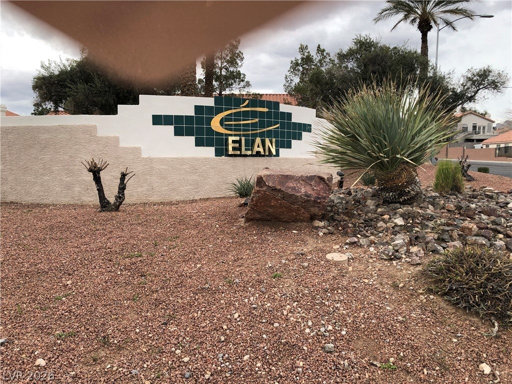 7803 Foxwood Place 4