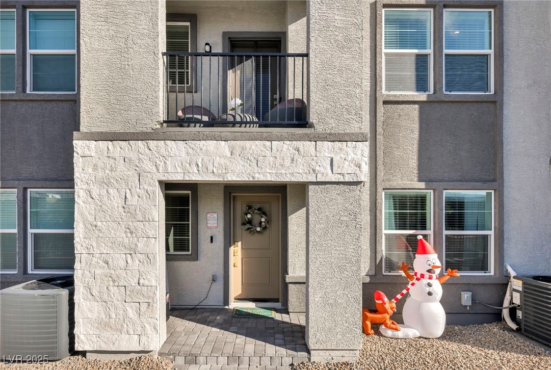 5659 Spellbinding Street